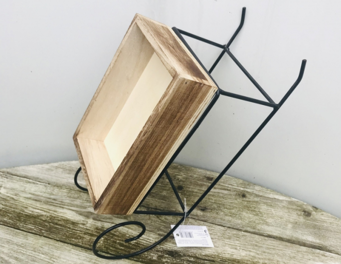 Dekorativní kovové sáňky