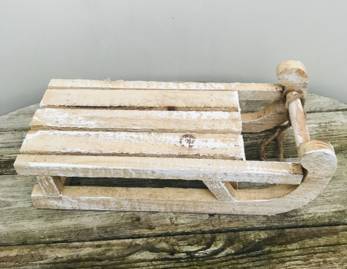 Dekorativní dřevěné sáně