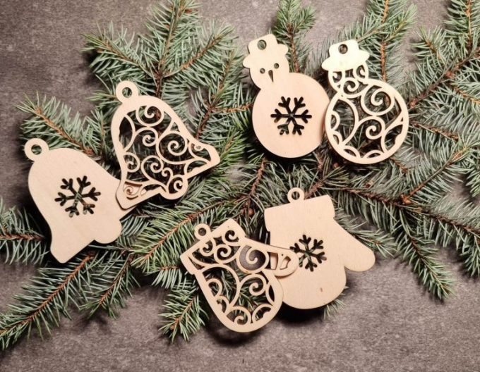 Tradiční sada - krabice s vánočními ozdobami