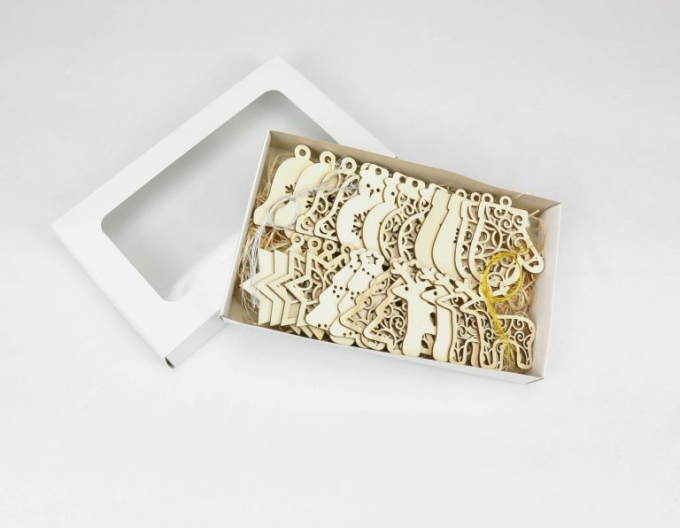 Tradiční sada - krabice s vánočními ozdobami