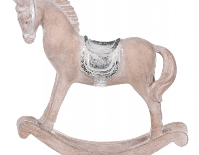 Dekorativní houpací kůň se stříbrným sedlem