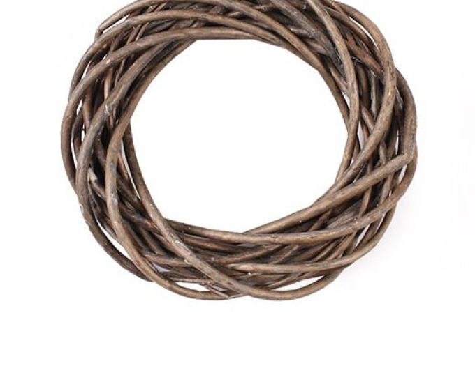 Proutěný věnec hnědý 20cm