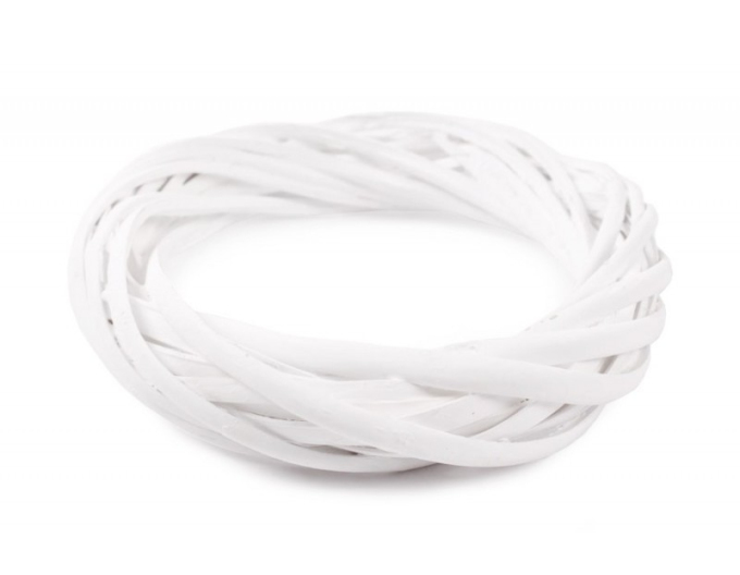 Proutěný věnec bílý 20 cm