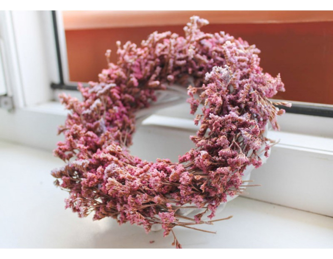 Proutěný věnec bílý 15 cm