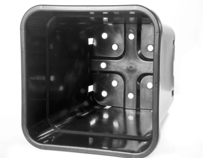 Čtvercový plastový květináč 18L, 30 x 31 cm