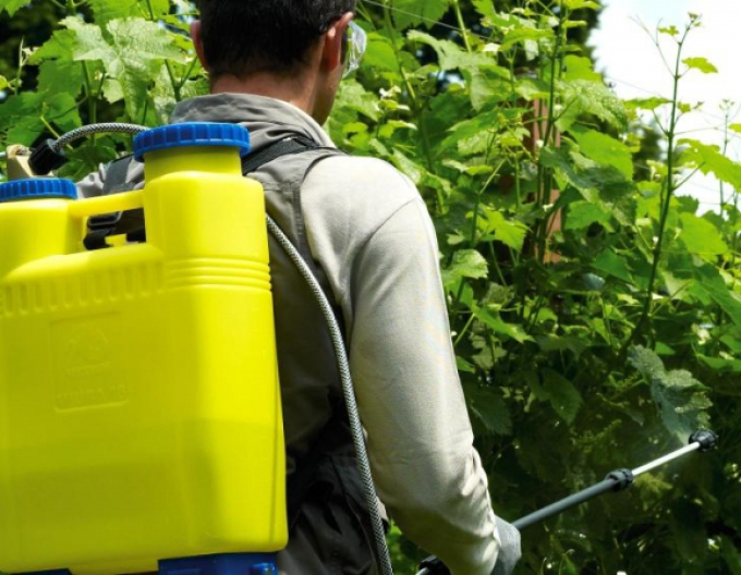 Tlakový postřikovač Miura 22l